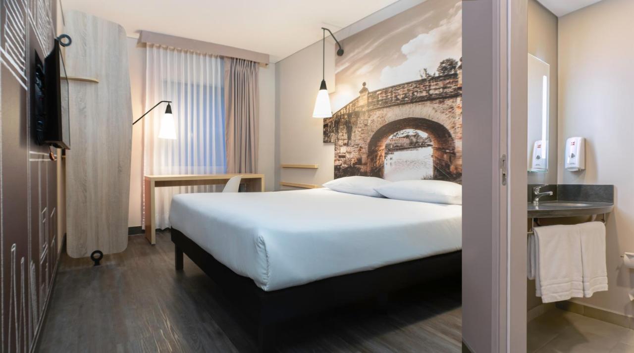 Ibis Chia Hotel ภายนอก รูปภาพ