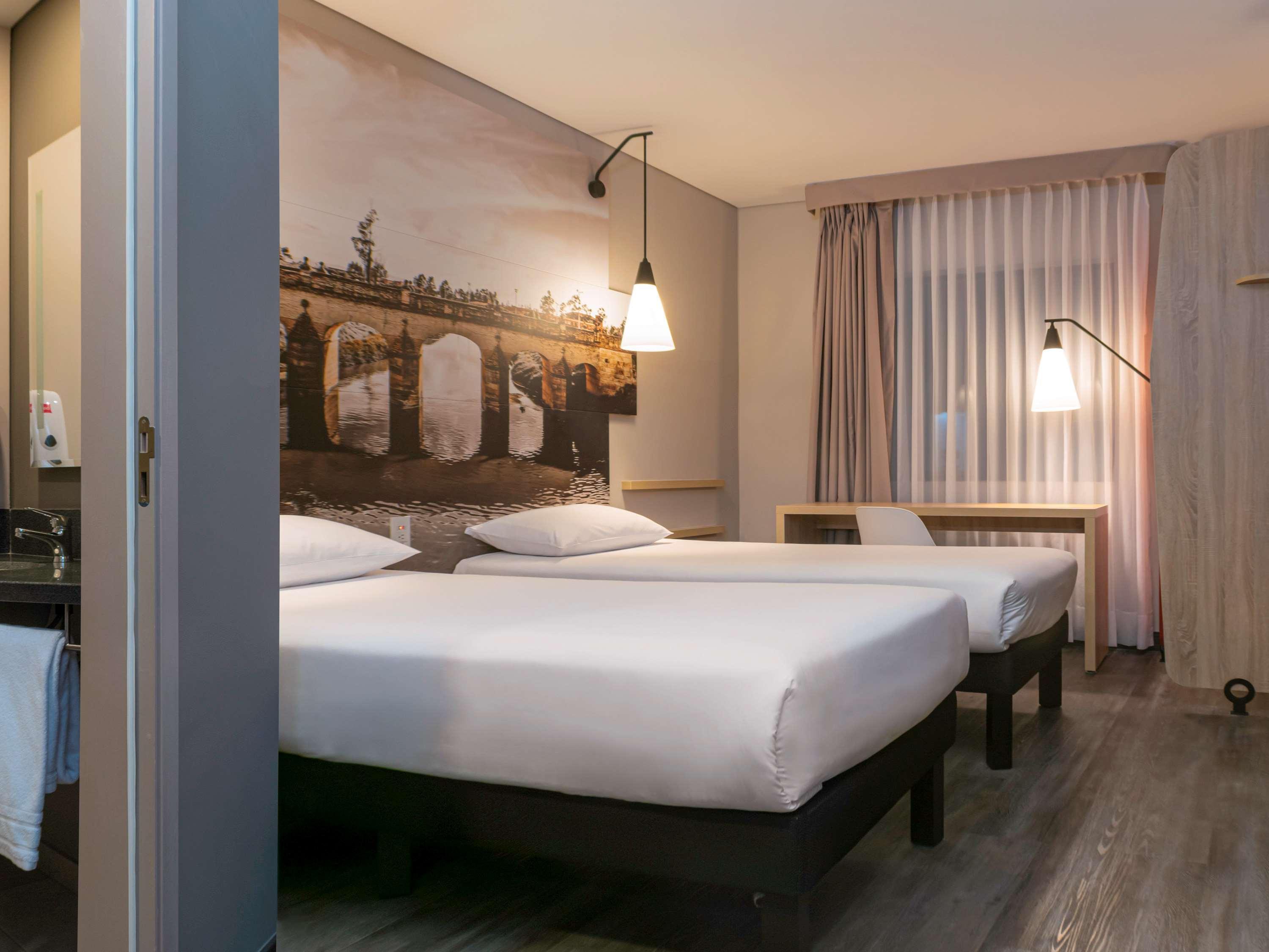 Ibis Chia Hotel ภายนอก รูปภาพ